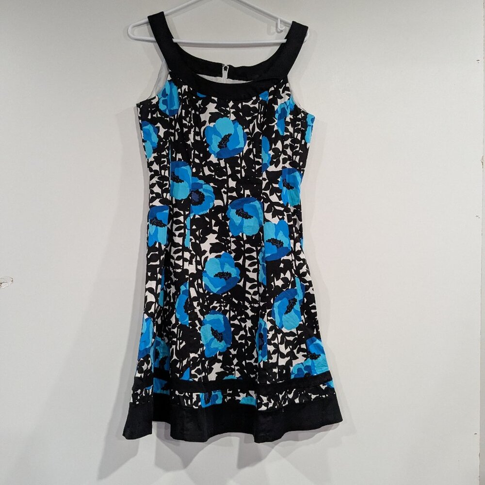 Jones Wear Dress Floral Sleeveless A-Line Dress Blue White Black Size 8